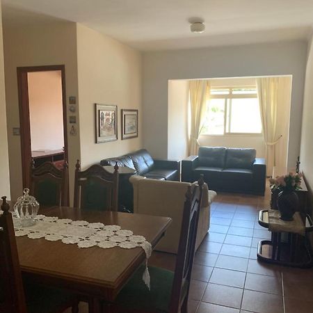 Apartamento na rua principal Serra Negra  Esterno foto